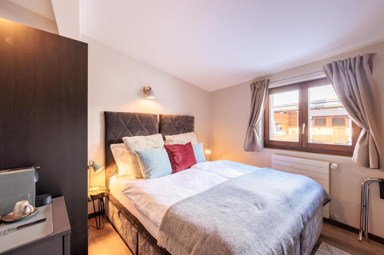 No 8 Bed & Bar Hotel