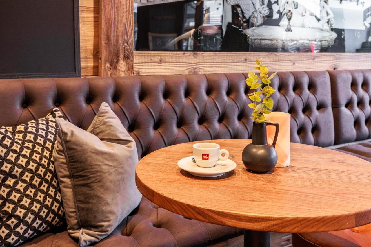 Hotel No 8 Bed & Bar 3*