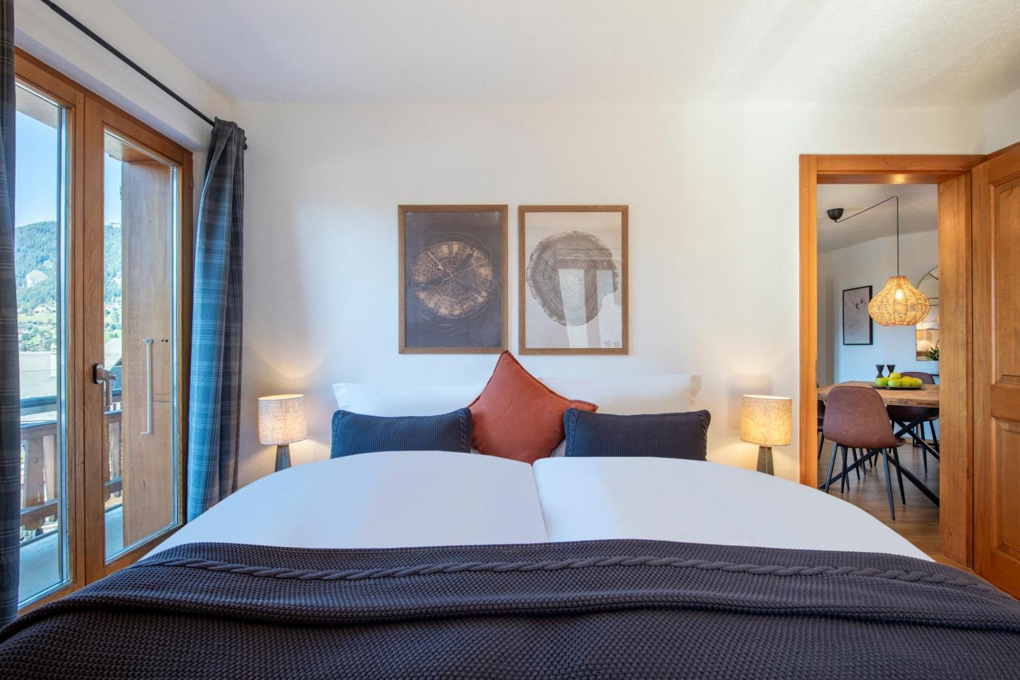 No 8 Bed & Bar Hotel